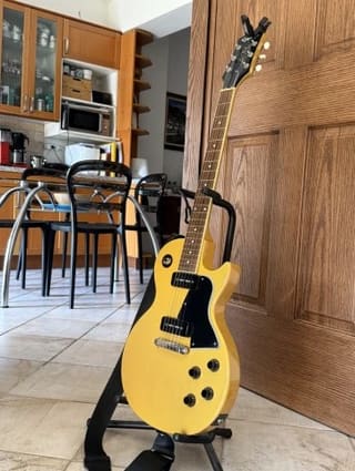 Epiphone Les Paul Special Inspired by Gibson+gator hardshell case