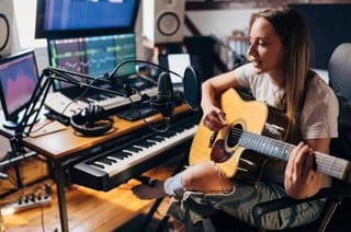 Αναζητείται Τραγουδίστρια για Ελληνόφωνο Pop/Rock Project (Δικό μου υλικό) – Θεσ