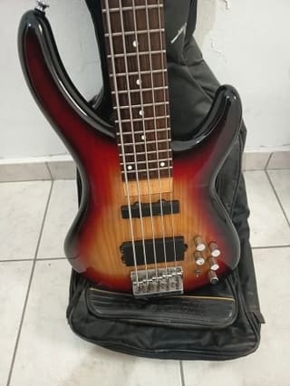 Μπάσο jackson 5 χορδο made in Japan