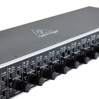 Behringer U-Phoria UMC1820