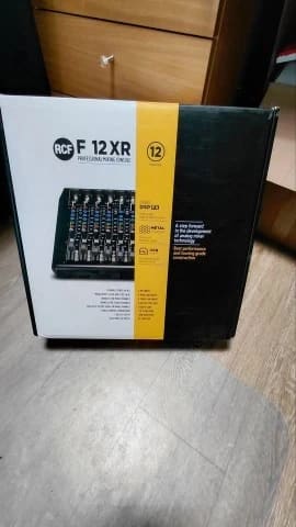 RCF F-12XR 12-Channel Mixer with Multi-FX and Stereo USB Interface