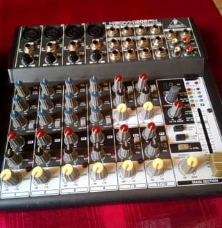 Behringer Xenyx 1202FX