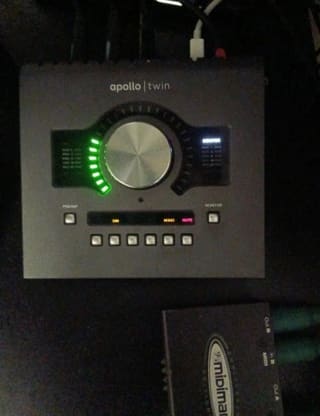 Universal Audio Apollo Twin MkII Duo Thunderbolt + Behringer ADA8200