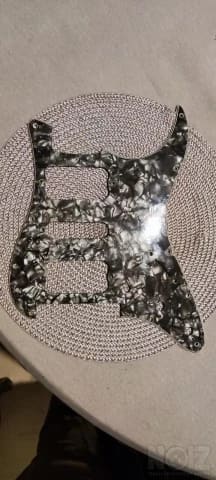 Fender Pickguard HSH Black Pearl