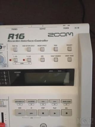 Zoom R16