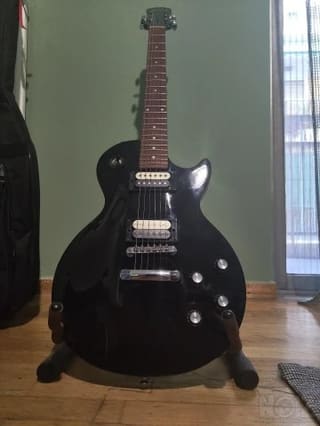Epiphone Les Paul + Mustang Micro