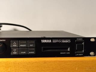 Yamaha SPX990 Professional Multi-Effect 