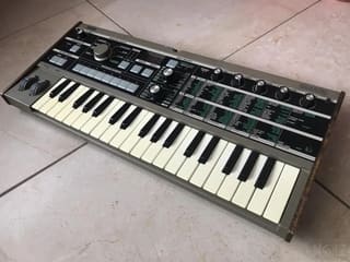 microKORG 2002