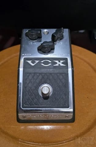 Vox Distortion Booster V830