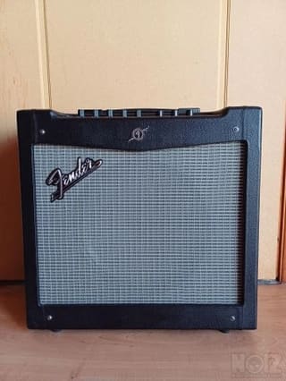 Ενισχυτής κιθάρας Fender Mustang II