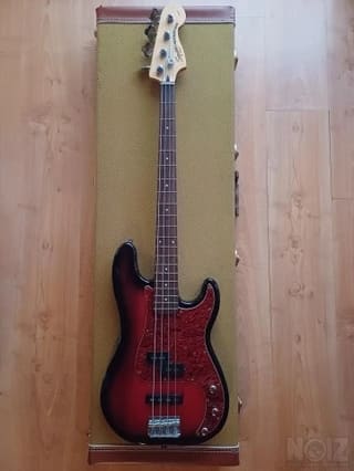 Squier precision bass