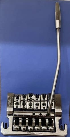 Kahler Tremelo 2215 Stud Mount model. Vi