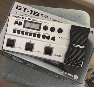 Boss GT-1B + Θήκη Boss