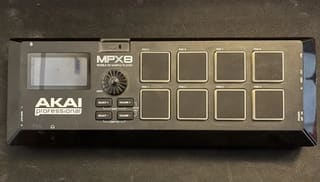 Akai MPX8