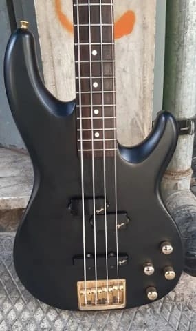 Fender Precision Bass Lyte (Japan, 1994)