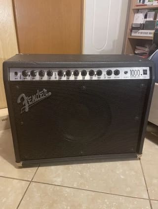 Fender Roc Pro 1000