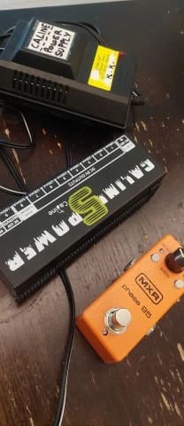 Πακέτο MXR Phase 95 (Καινούργιο) + Τροφοδοτικό Caline CP-05