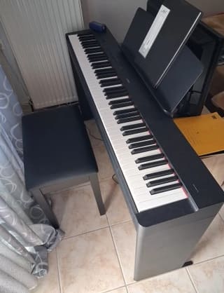 Yamaha Digital piano p225