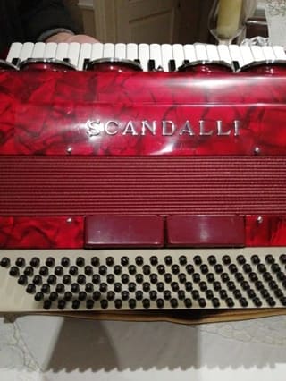 Scandalli