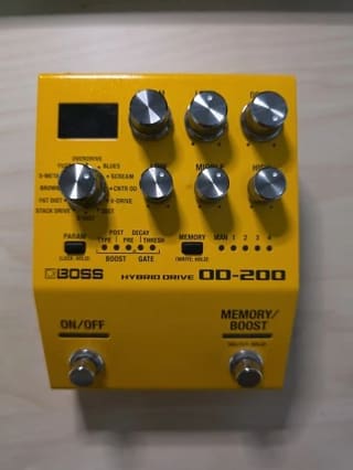 Boss OD-200 Hybrid Drive