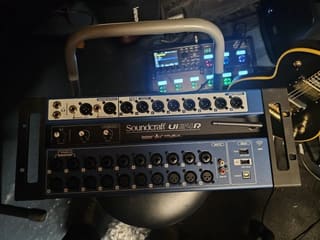 Soundcraft UI24R
