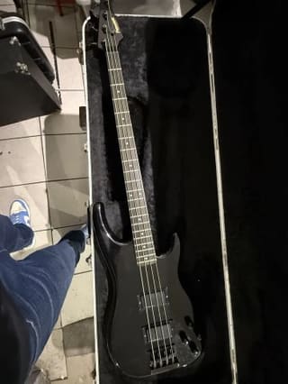 Fernandes Revolver Bass