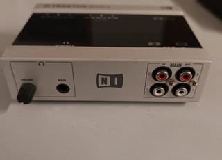 Native Instruments Traktor Audio 6 DVS