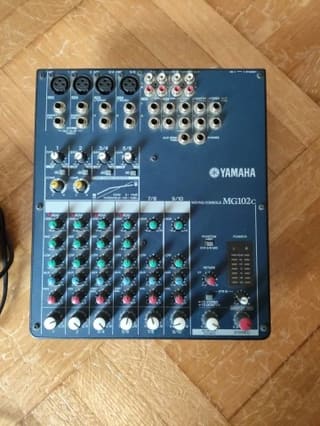 αναλογικός μίκτης Yamaha MG102