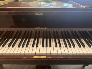 Hupfeld 135 Baby Grand Piano