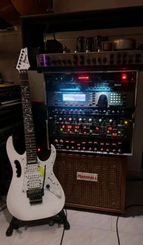 Ibanez JEM555