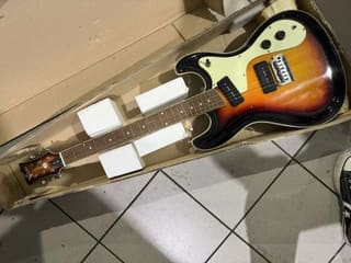 Wilson Bros. The Ventures Model VM-75