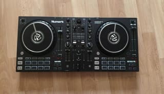 Numark Mixtrack Pro FX