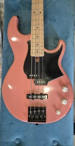Yamaha BB434M-TBS 4-String Custom Nitro Pink