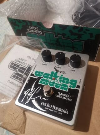 Electro-Harmonix Walking on the Moon