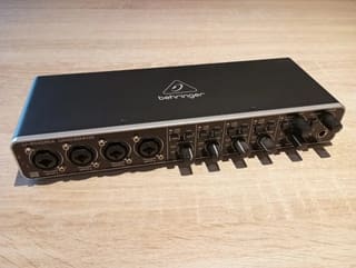 κάρτα ήχου Behringer U-Phoria UMC404HD