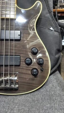 Schecter diamond omen extreme 5