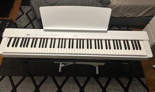YAMAHA P-225 WH White