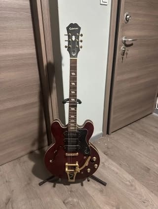 Epiphone Riviera
