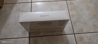 Apple MacBook Air Retina MGN63GR/A (Late