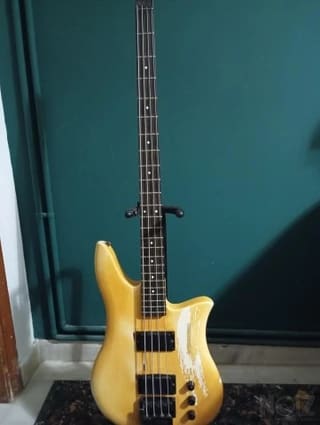 Steinberger Q4