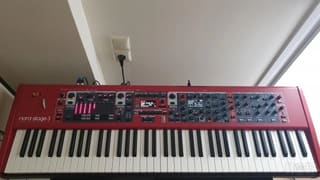 Nord Stage 3 76 Hammer Action