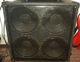 Καμπίνα κιθάρας 4x10 με celestion ηχεία