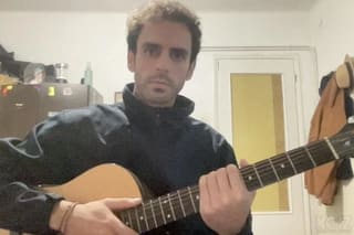 Μαθήματα ακουστικής κιθάρας (σύνθεση+βασ