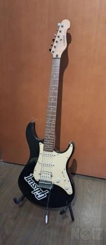Yamaha EG 112c