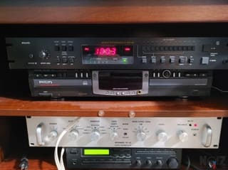 Δέκτης Philips 22AH - 180 Black Tulip