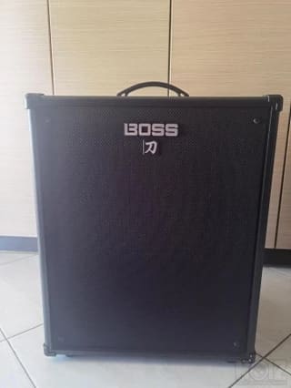 Ενισχυτής Μπάσου - Boss Katana 210