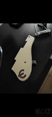 Epiphone Casino pickguard