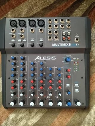 Alesis MultiMix 8