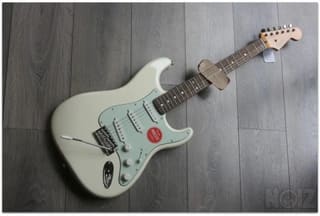 Squier Classic Vibe '60s Stratocaster - 