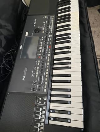 Korg pa600Qt 